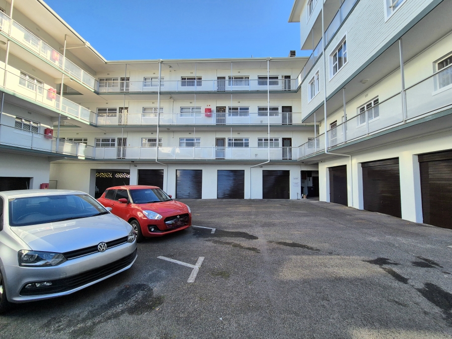 2 Bedroom Property for Sale in Wynberg Upper Western Cape